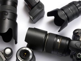 旅游拍摄人物,要携带哪些摄影器材和附件?